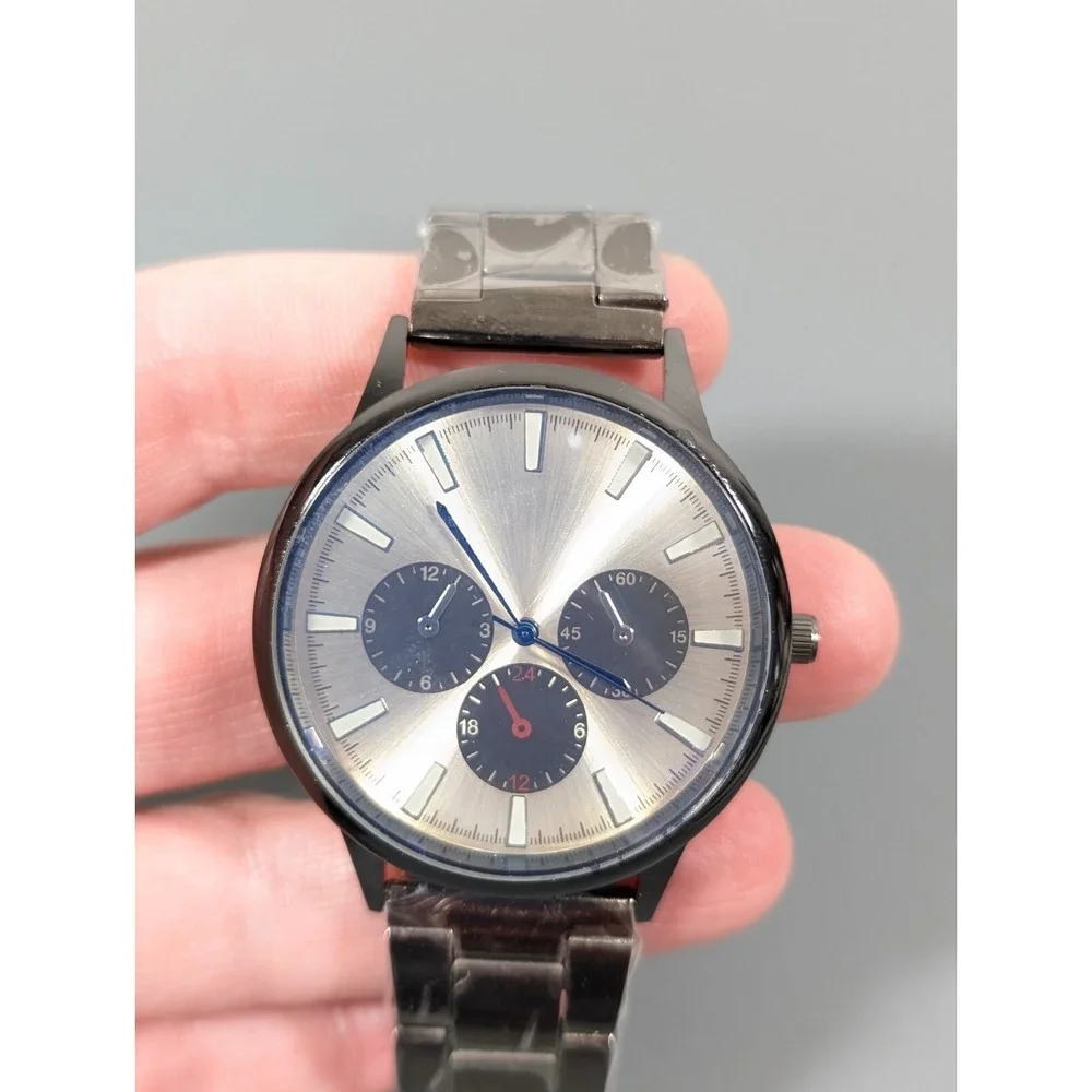 The Unbranded Brand men chronograph